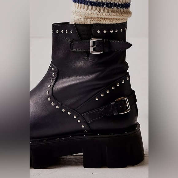 Free People Ludlow Studded Moto Boot Size 39 or 9 NWT - Picture 4 of 15